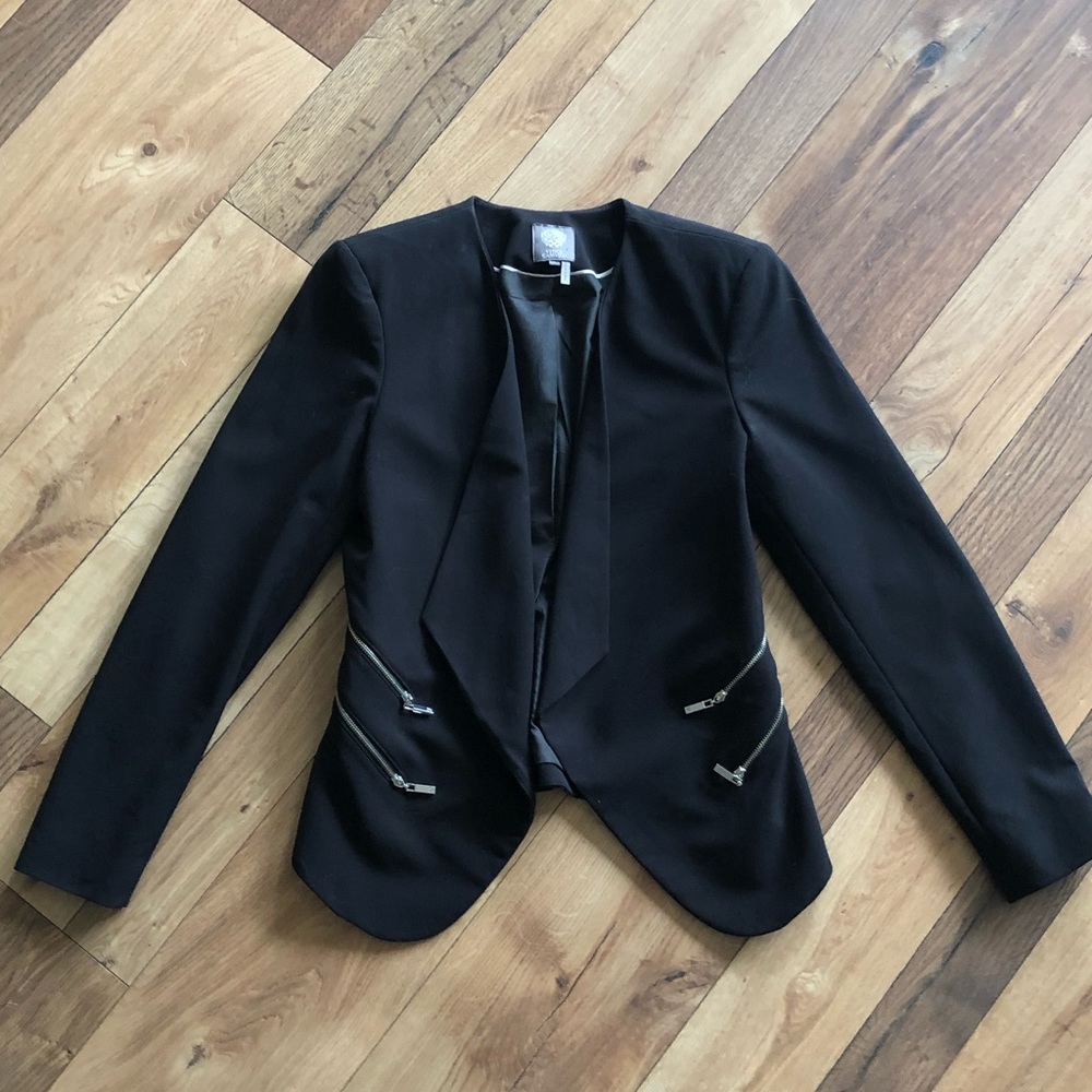 Vince Camuto black blazer with zipper detail